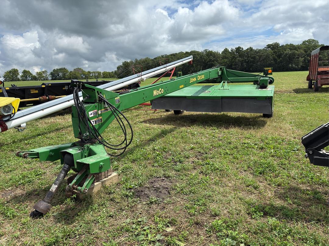 Image of John Deere 946 Primary image