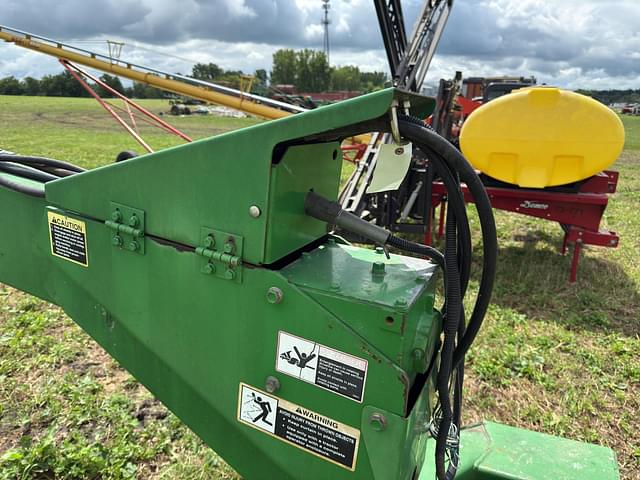 Image of John Deere 946 equipment image 3
