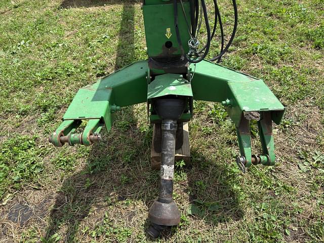 Image of John Deere 946 equipment image 2