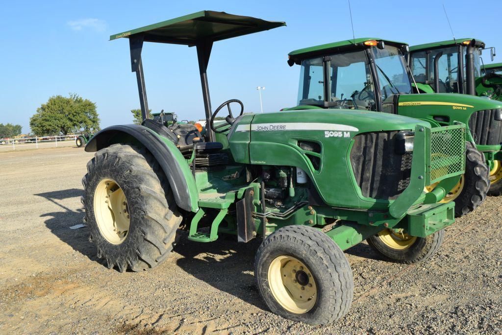 Main image John Deere 5095M