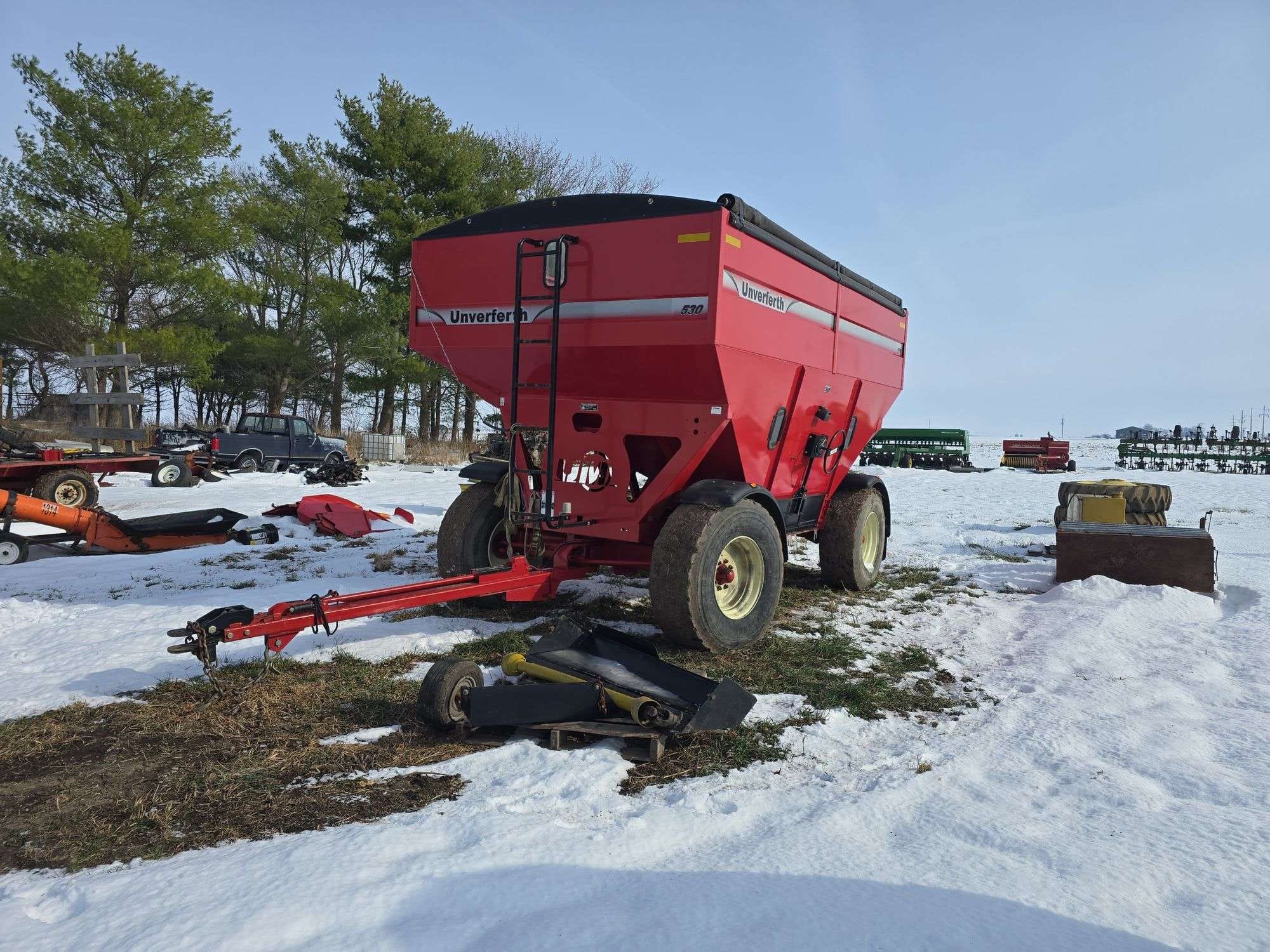 Unverferth 530 Equipment Image0