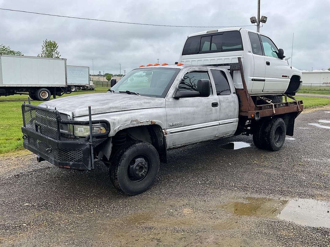 Image of Dodge Ram 3500 Primary image
