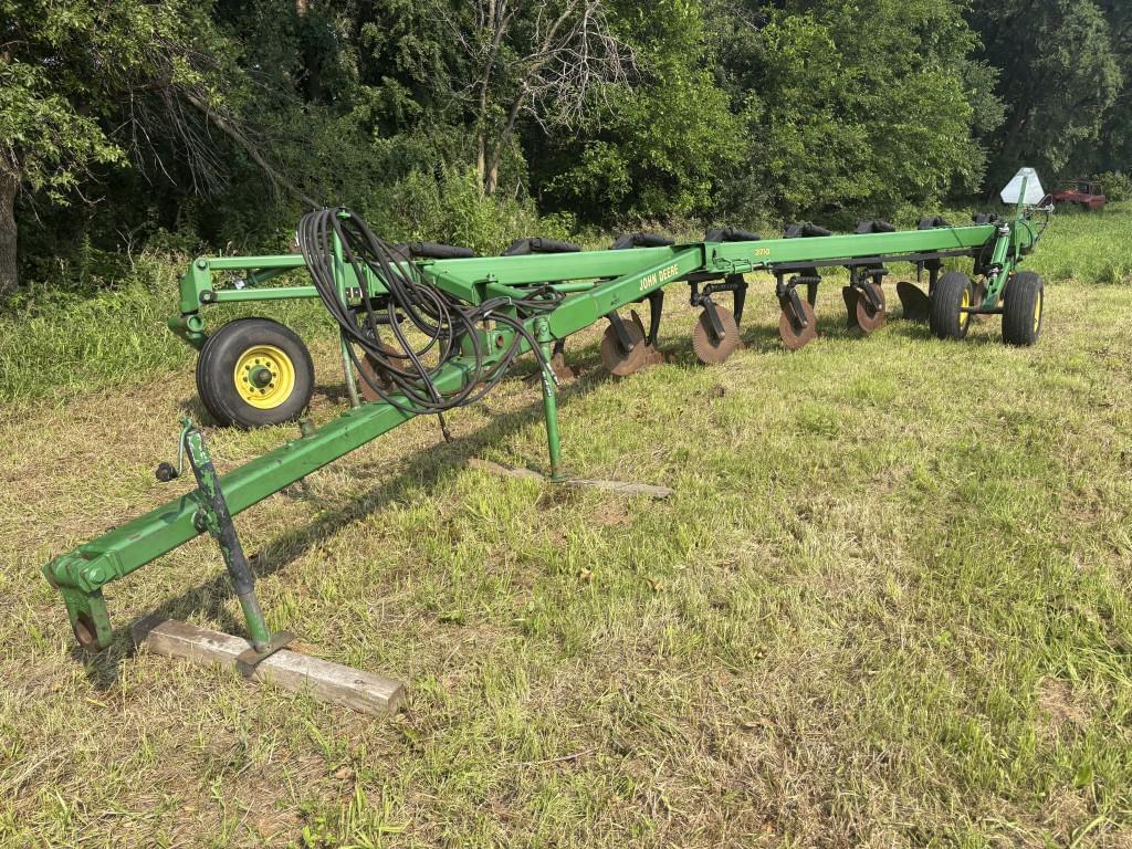 Image of John Deere 3710 Primary image
