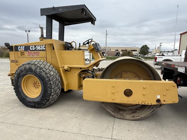 Image of Caterpillar CS563 equipment image 2