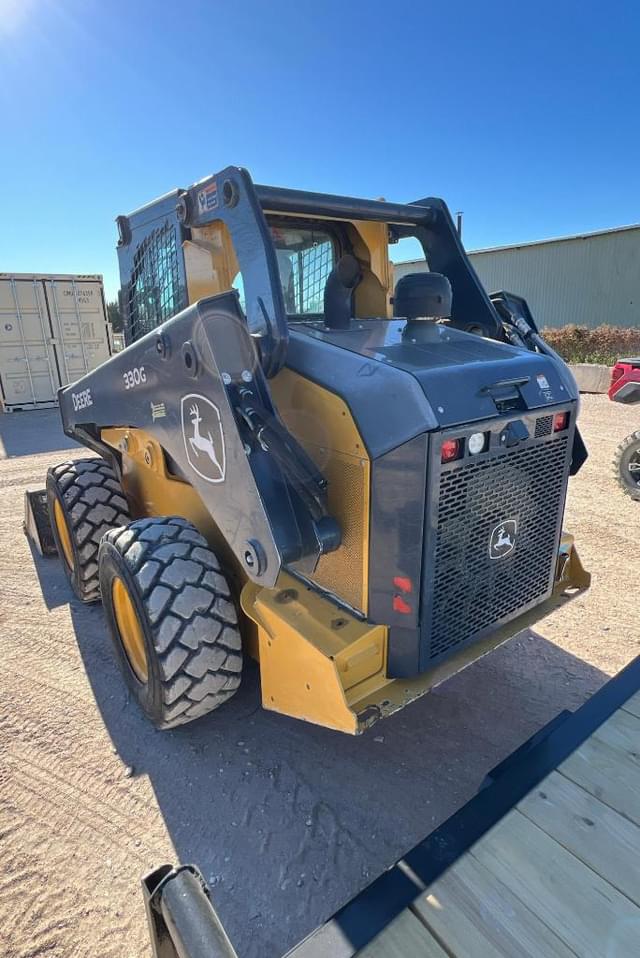 Image of John Deere 330G equipment image 4