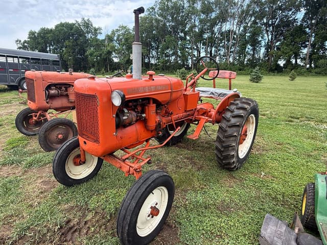 Image of Allis Chalmers B equipment image 4