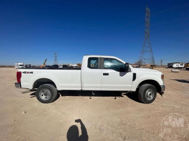 Image of Ford F-250 equipment image 3