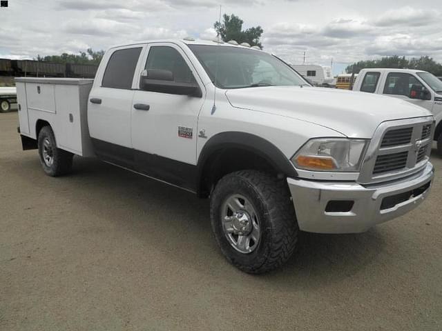 Image of Dodge Ram 3500HD equipment image 2