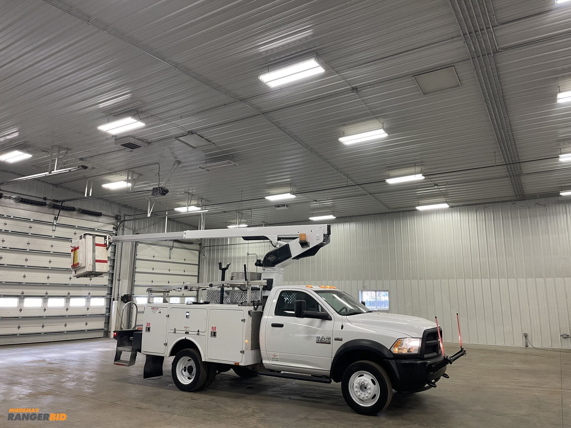 2017 Dodge Ram 4500 Equipment Image0