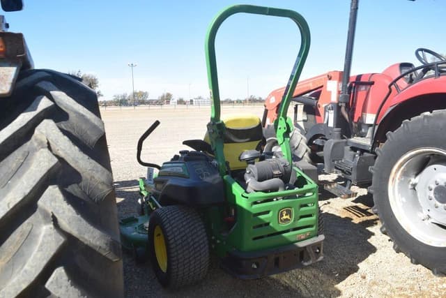 Image of John Deere Z930M equipment image 1