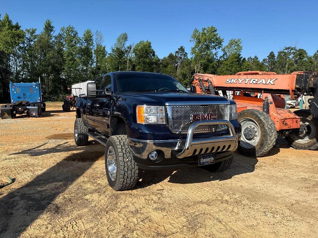 Image of GMC 2500 Primary image