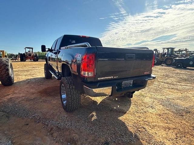 Image of GMC 2500 equipment image 1