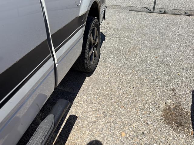 Image of Ford F-150 equipment image 4