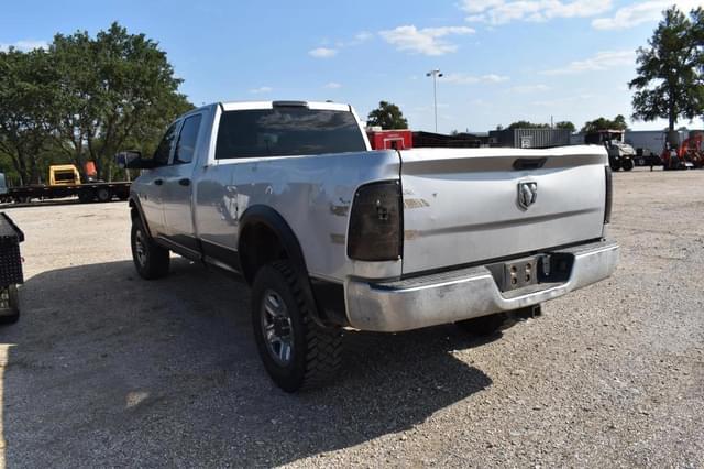 Image of Dodge Ram 2500 equipment image 3
