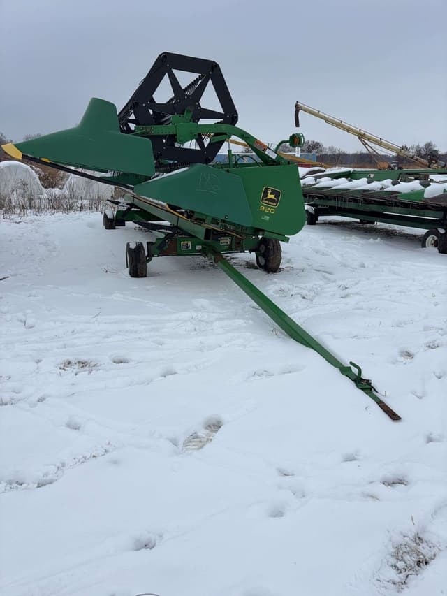 Image of John Deere 920 equipment image 3