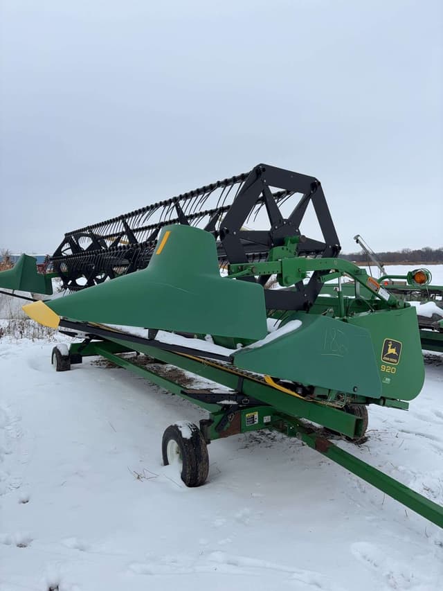 Image of John Deere 920 equipment image 4