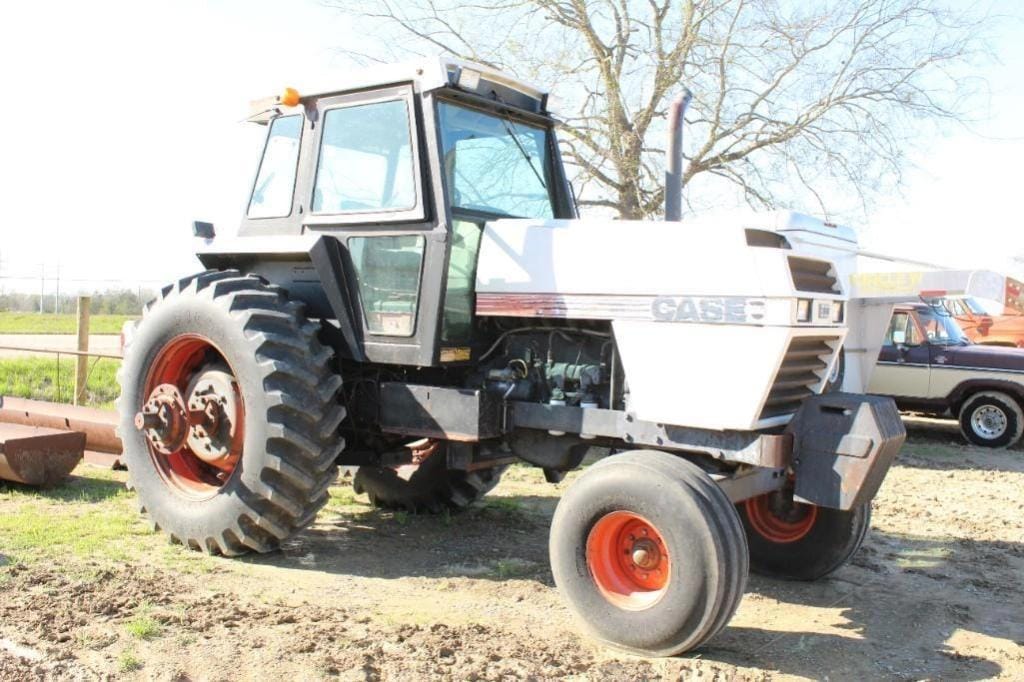 175 - 299 HP Tractors image