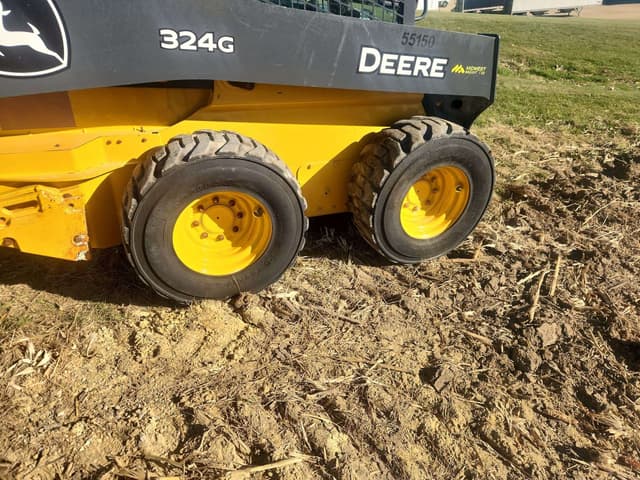 Image of John Deere 324G equipment image 2