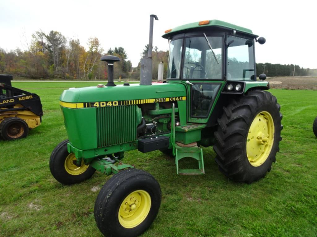 Main image John Deere 4040