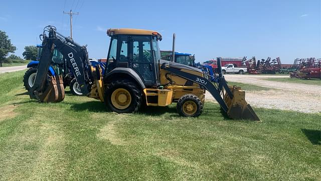 Image of John Deere 310J equipment image 3