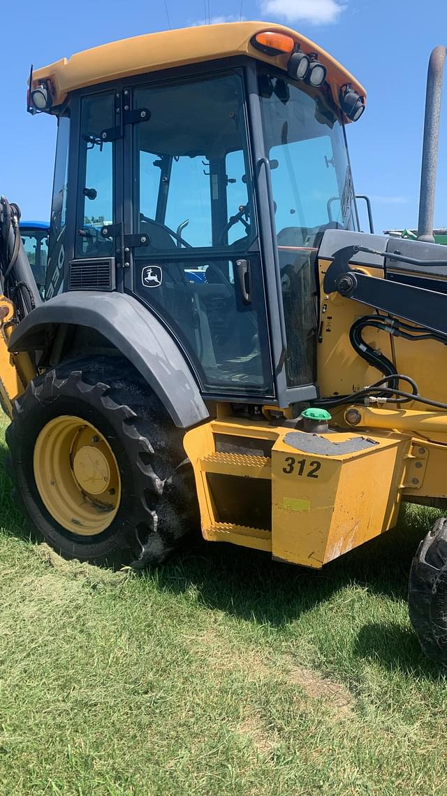 Image of John Deere 310J equipment image 4