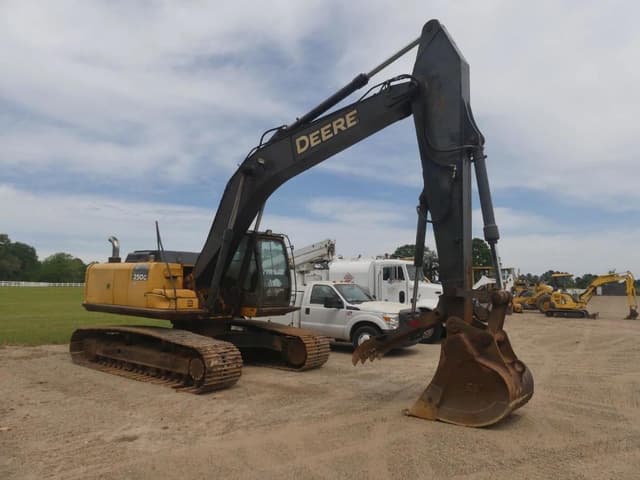 Image of John Deere 250G equipment image 1