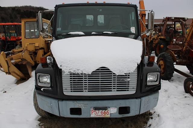 Image of Freightliner FL70 equipment image 1