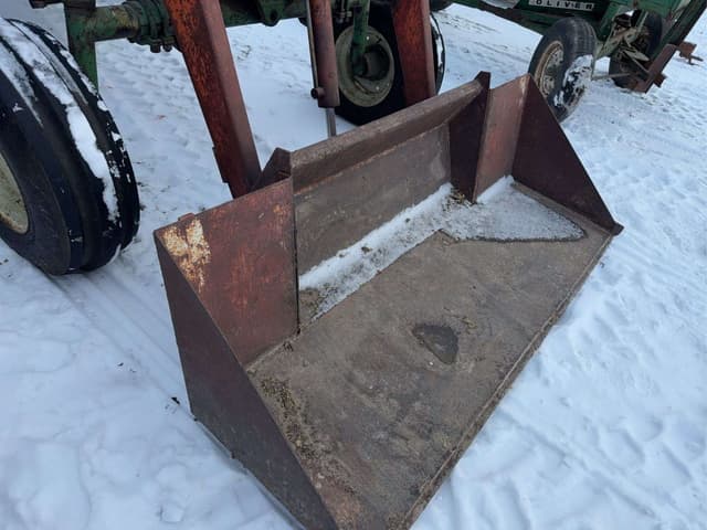 Image of Oliver 1750 equipment image 3