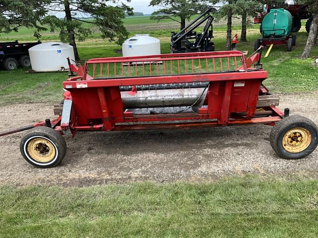 Image of International Harvester 810-10 equipment image 2