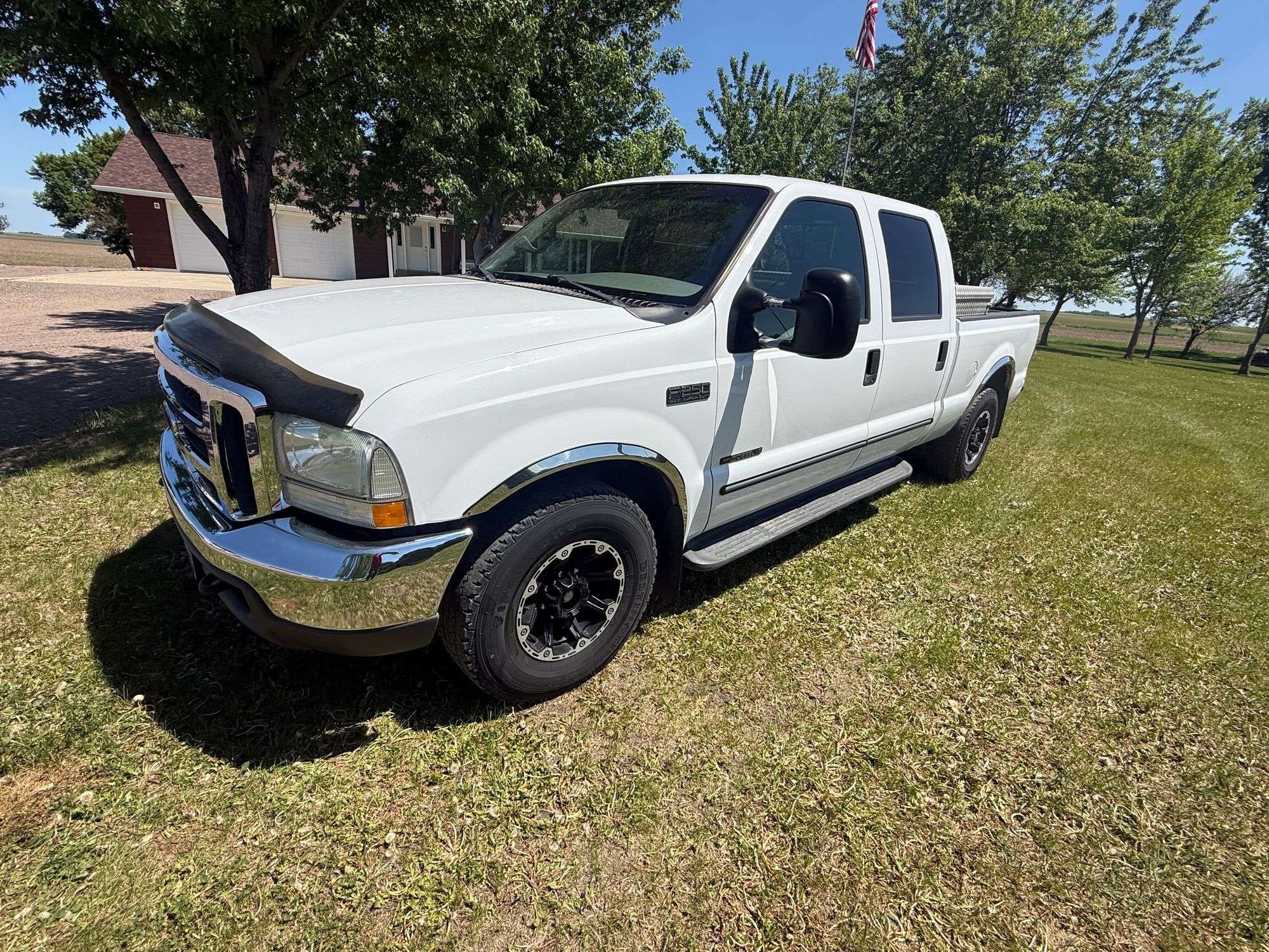 2000 Ford F-250 Equipment Image0