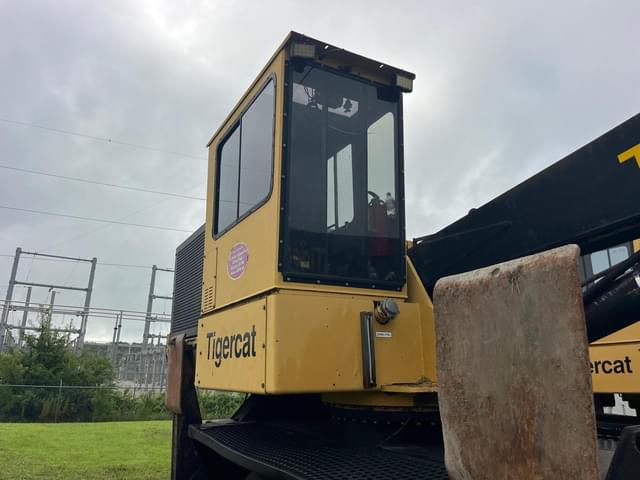 Image of Tigercat 250B equipment image 2