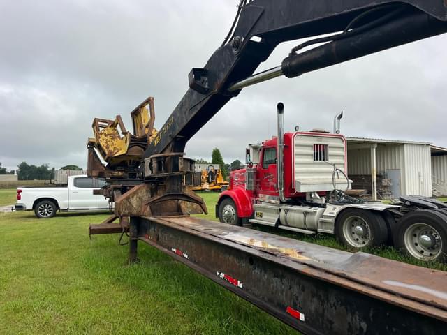 Image of Tigercat 250B equipment image 4
