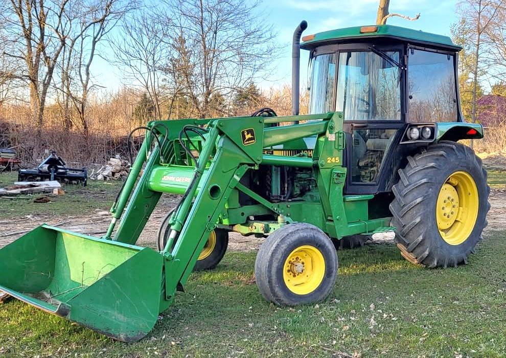 Image of John Deere 2355 Image 0
