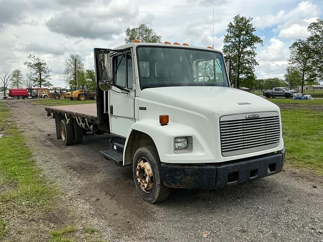 Image of Freightliner FL50 equipment image 2