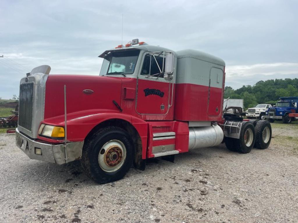 Main image Peterbilt 377