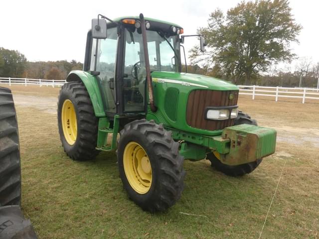 Image of John Deere 6420 equipment image 1
