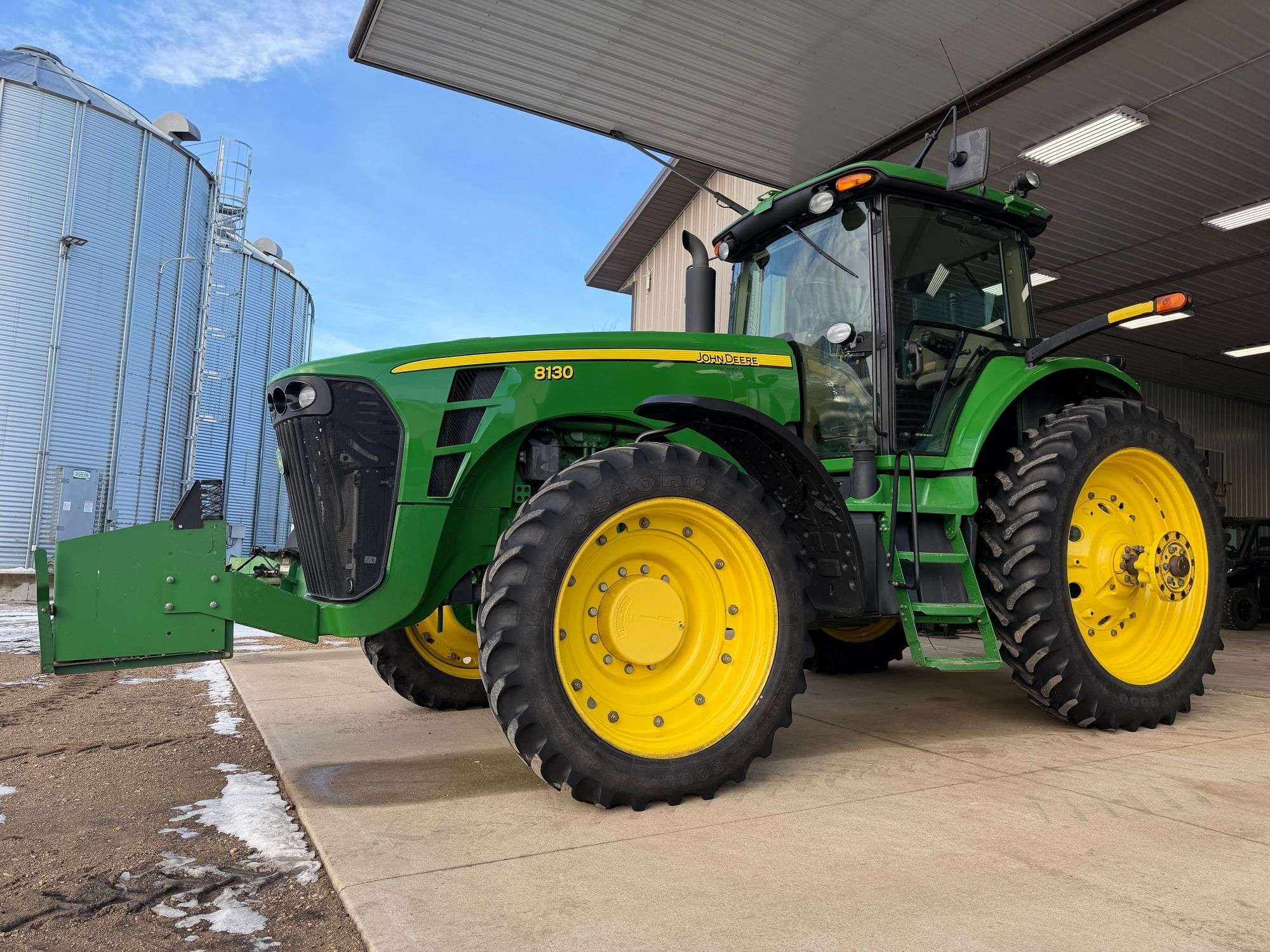 2008 John Deere 8130 Equipment Image0