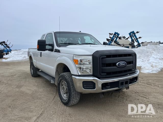 Image of Ford F-250 equipment image 3