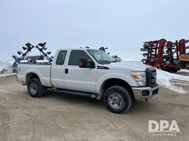Image of Ford F-250 equipment image 4