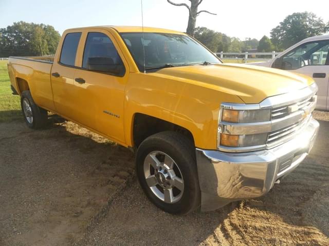 Image of Chevrolet 2500HD equipment image 1