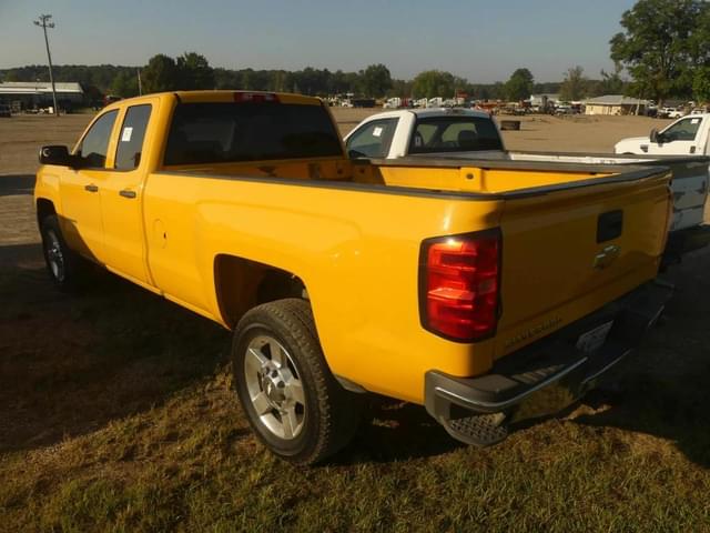 Image of Chevrolet 2500HD equipment image 3