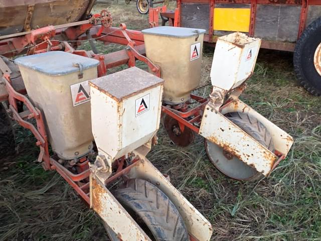 Image of Allis Chalmers 600 equipment image 3