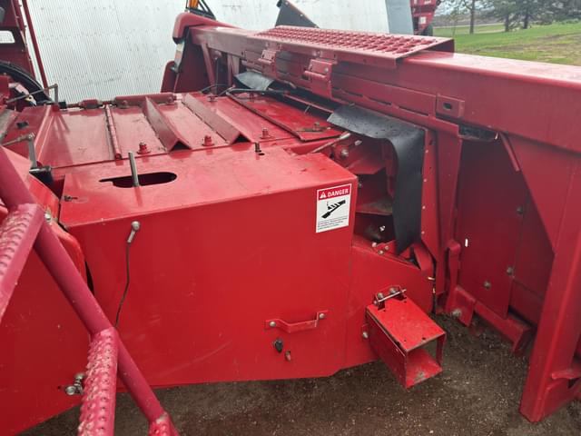 Image of Case IH 2166 equipment image 4