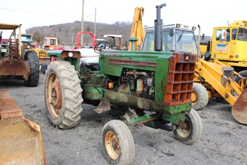 Oliver 1650 Equipment Image0