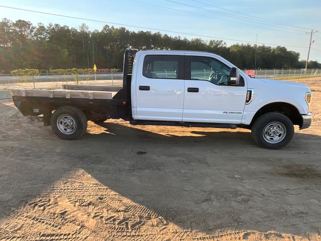 Image of Ford F-250 equipment image 3