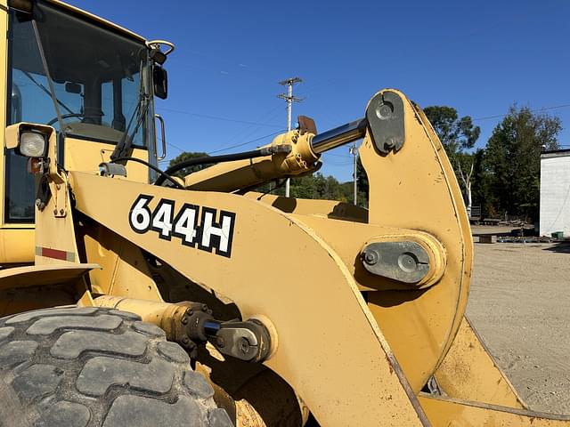 Image of John Deere 644H equipment image 3