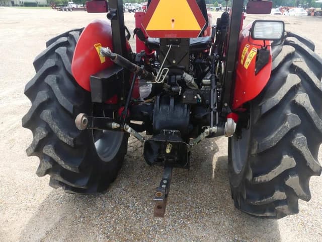 Image of Massey Ferguson 2605 equipment image 3