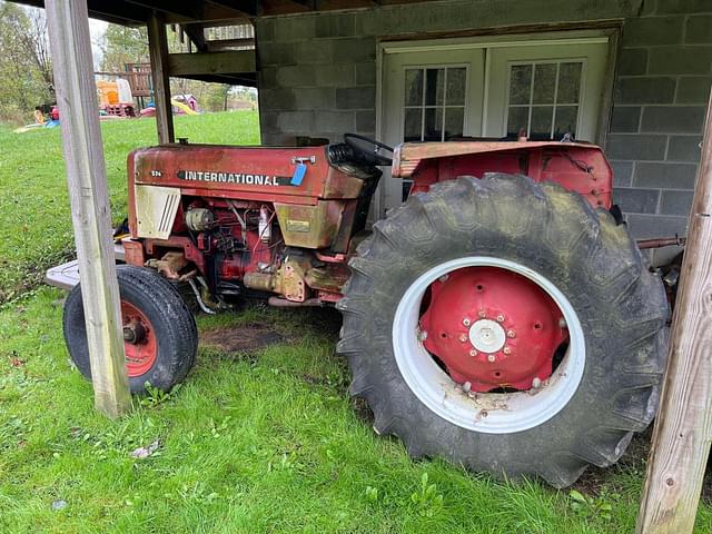 Image of International Harvester 574 equipment image 1