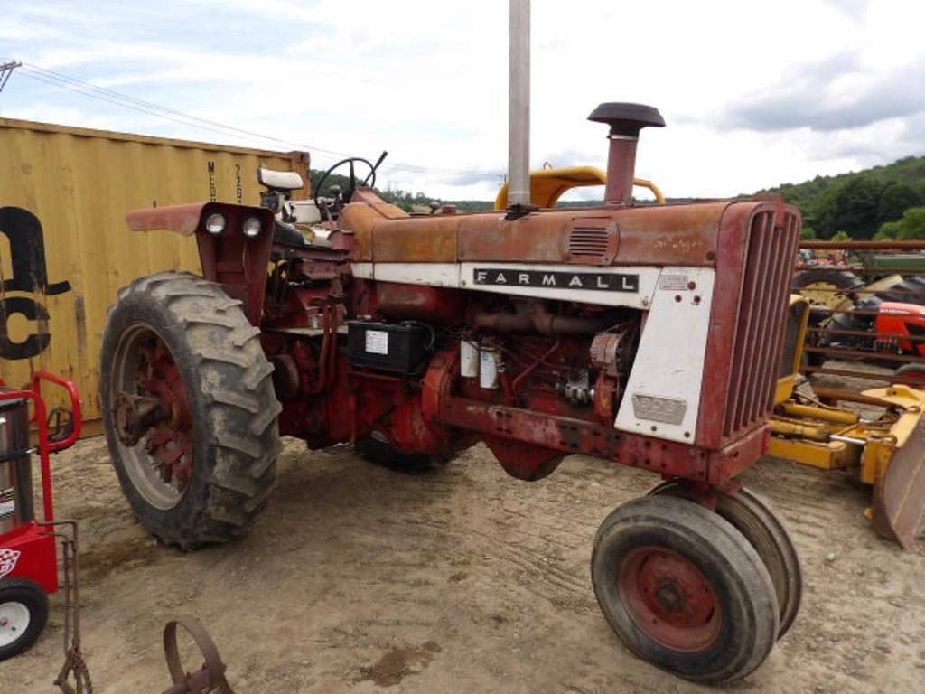 Image of International Harvester 806 Primary image