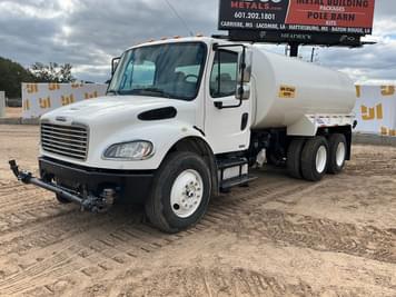Main image Freightliner M2